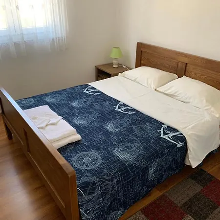 Green Hill Family Apartment *