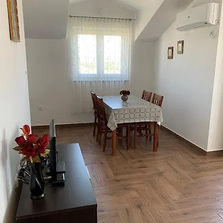 Apartment Green Hill Family