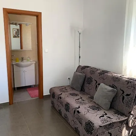 Green Hill Family Apartment *
